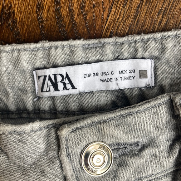 *SOLD* Zara Jeans - Picture 7 of 9